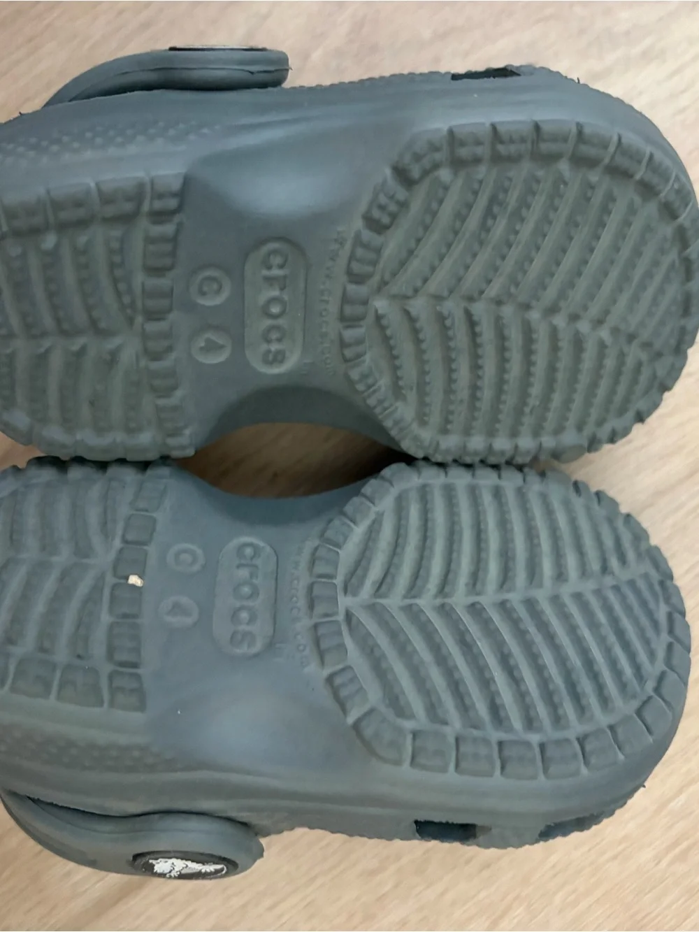 CROCS Kids Classic Clogs in Charcoal Gray